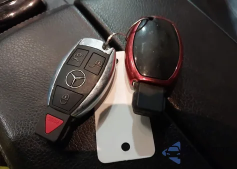 2017 Mercedes-Benz Gls 450 4Matic z USA, uszkodzony, nr VIN 4JGDF6EE8HA856977